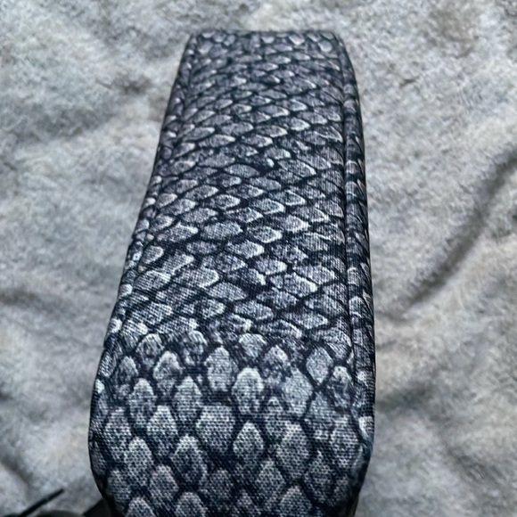 Coach F26036 Taylor Snake Black/Beige fabric purse. - Picture 6 of 11